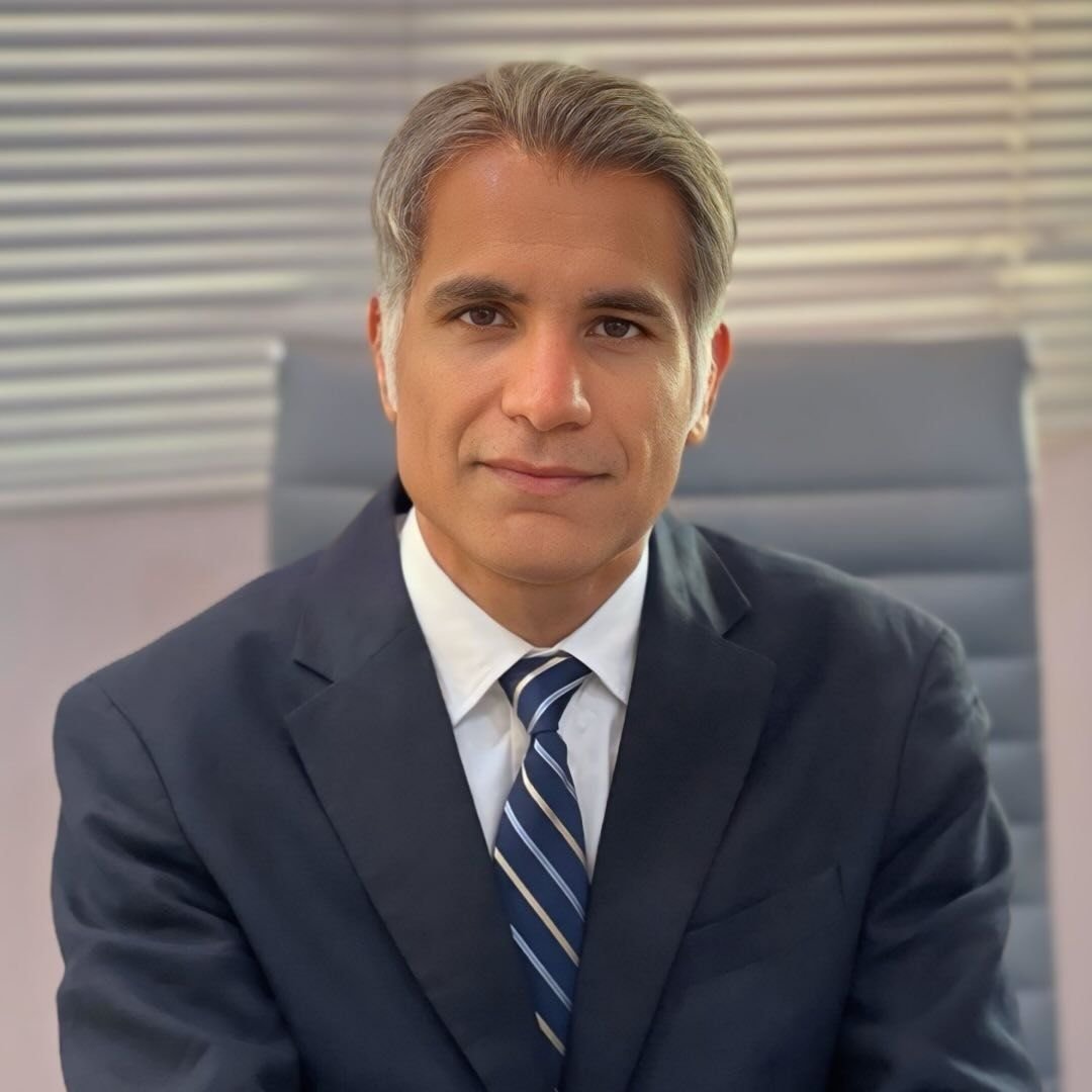 دکتر فرشاد وثوقی