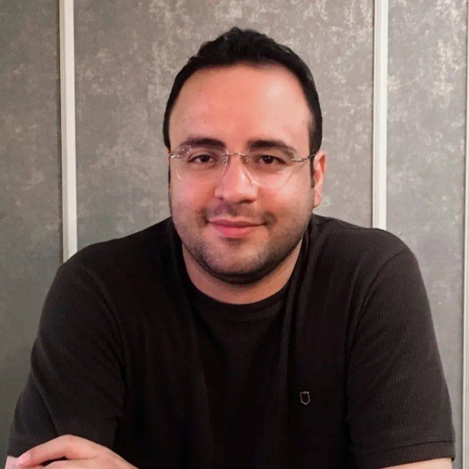 دکتر رضا لطف آبادی