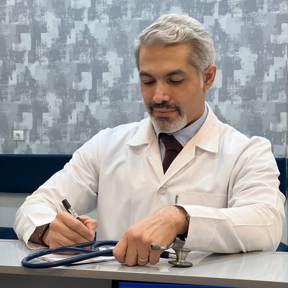 دکتر رضا هادیزاده