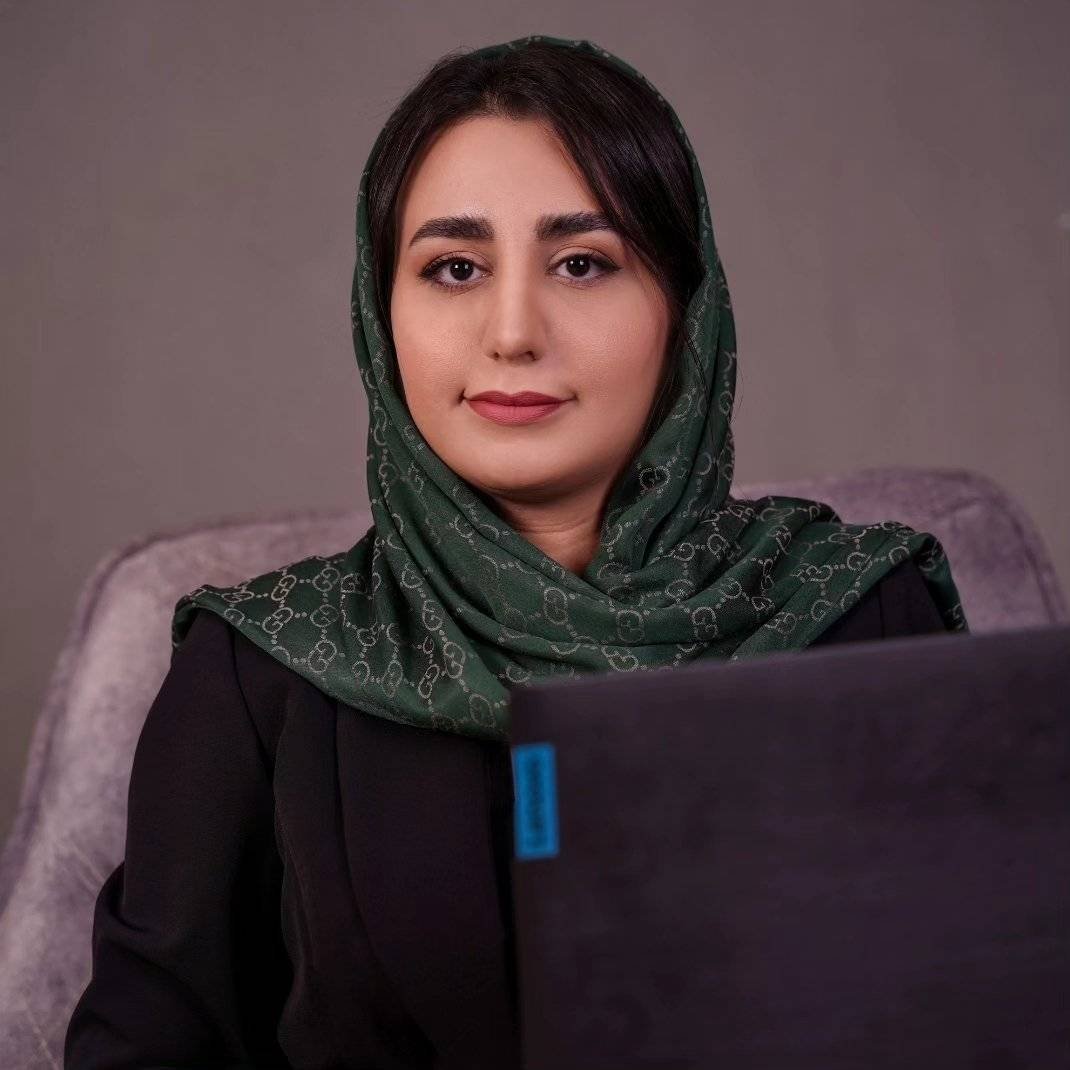 مژده آزور دکتر تغذیه بندرعباس