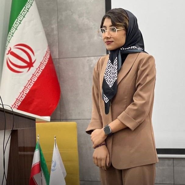 پريسا حسن زاده