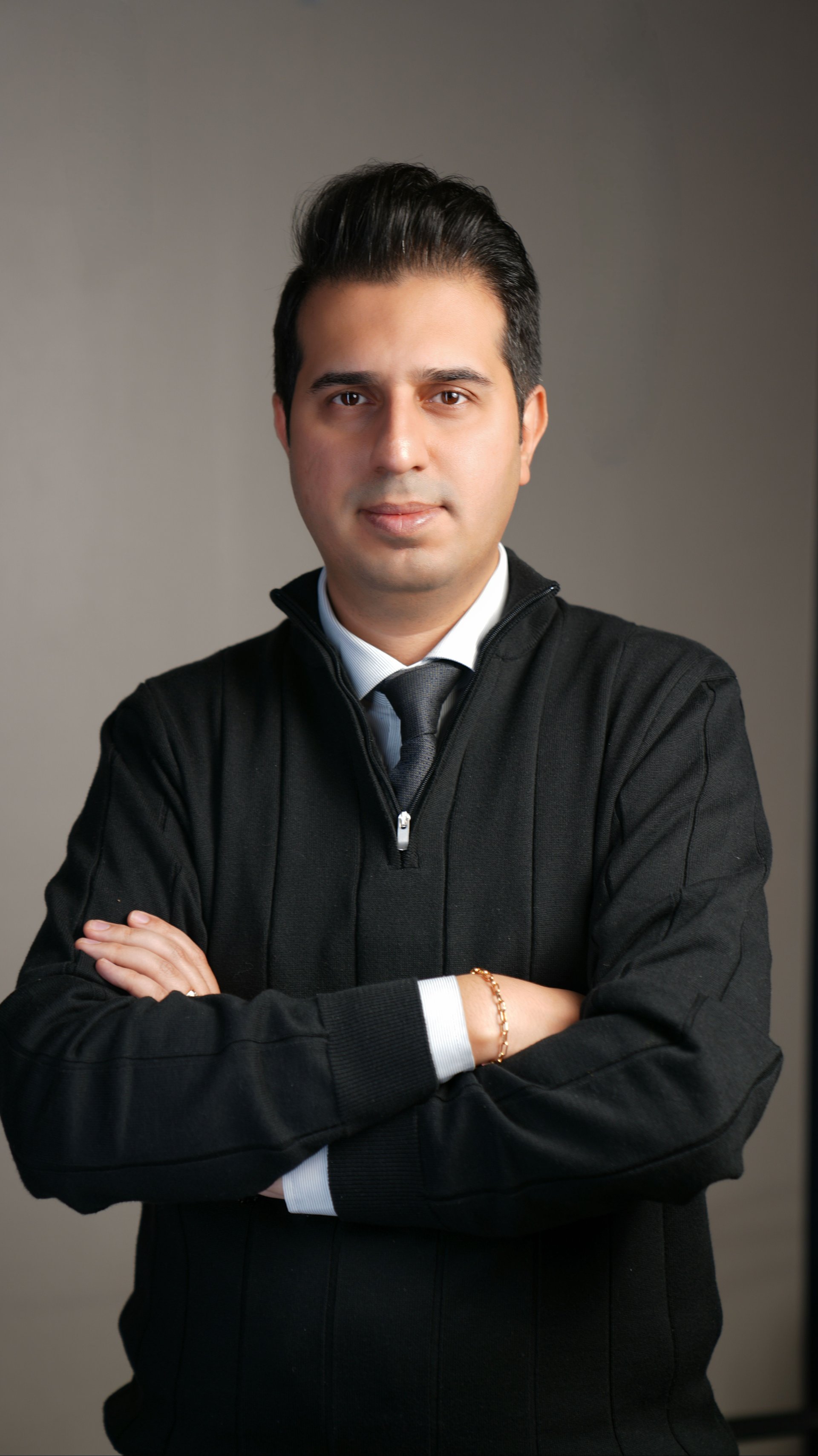 دکتر امیرمهدی وارسته پویا