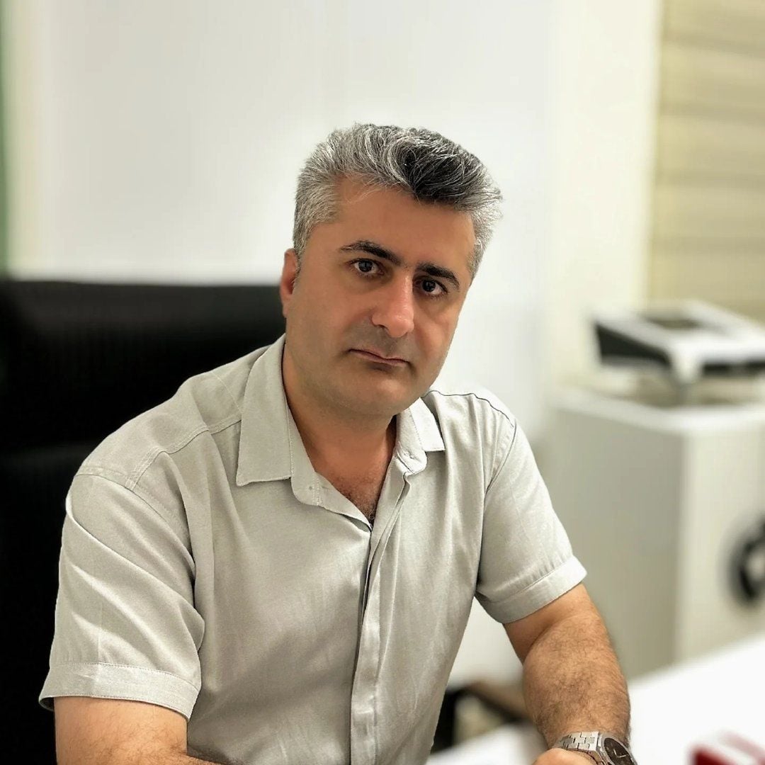 ایمان حسینی