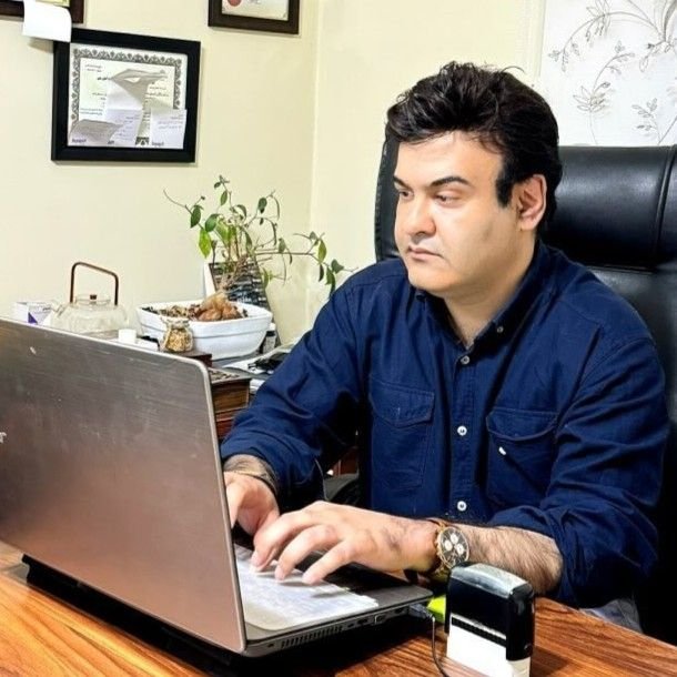 دکتر احسان محمدی