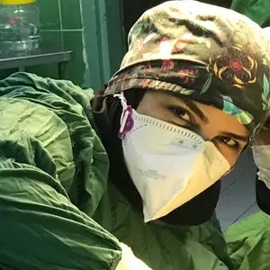 دکتر آتنا گیسویی