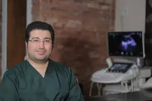 دکتر آریا قاسمی