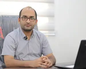 دکتر میثم صالحی