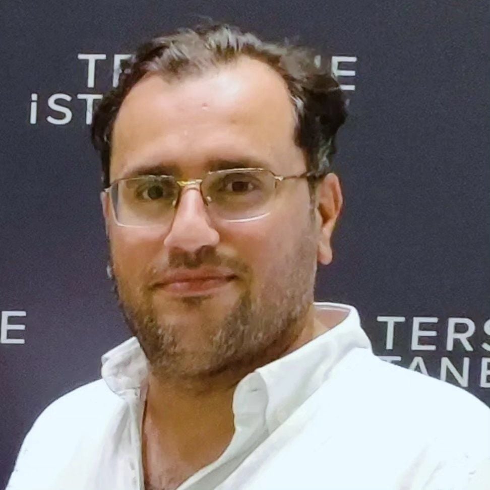 دکتر کمیل بائی
