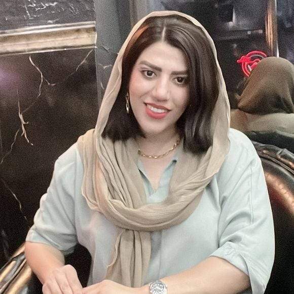 زهرا دهقان