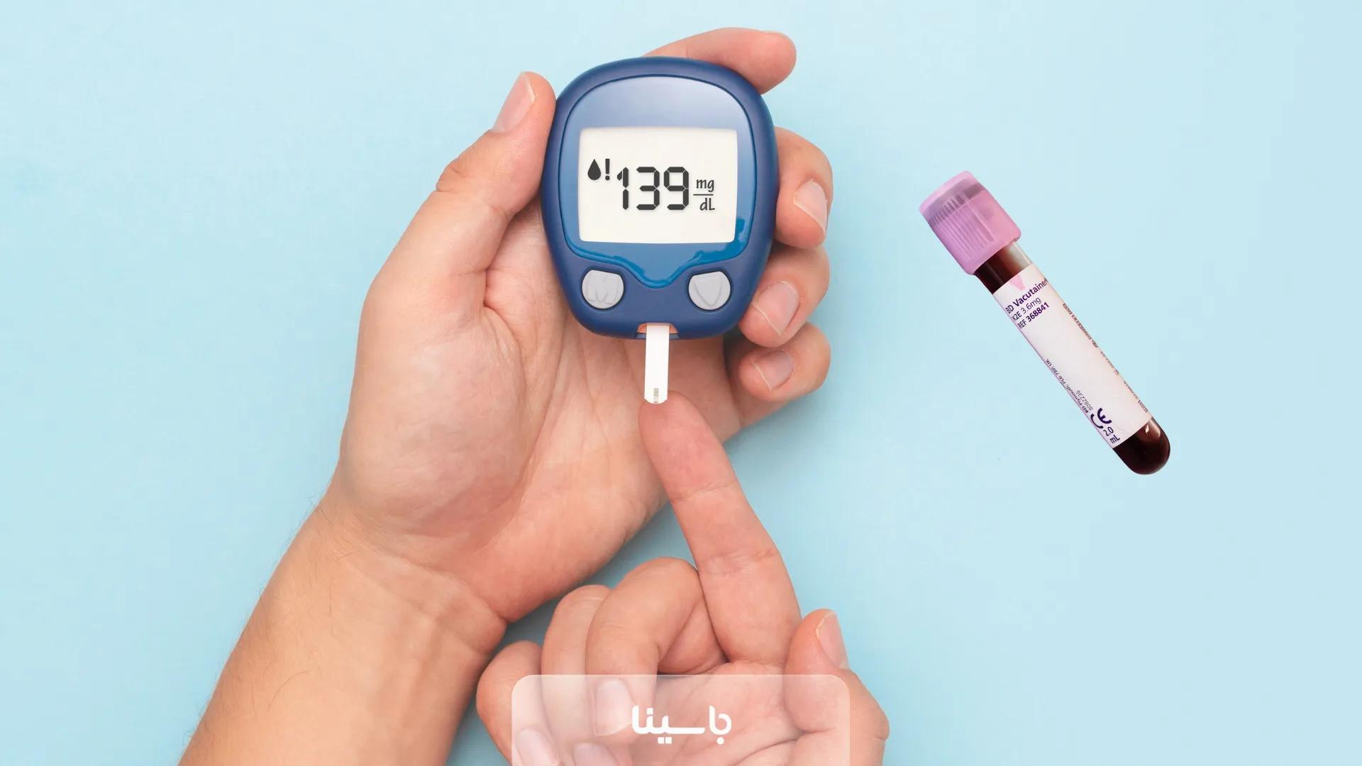 آزمایش FBS چیست؟ تفسیر قند خون ناشتا + نکات مهم برای بیماران