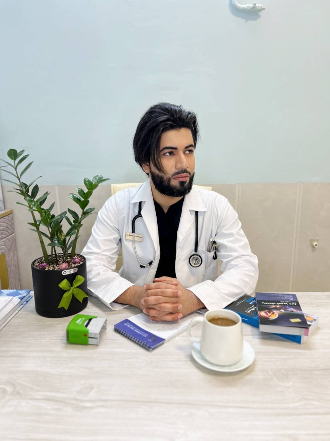 دکتر محسن فلکیان دکتر محسن فلکیان